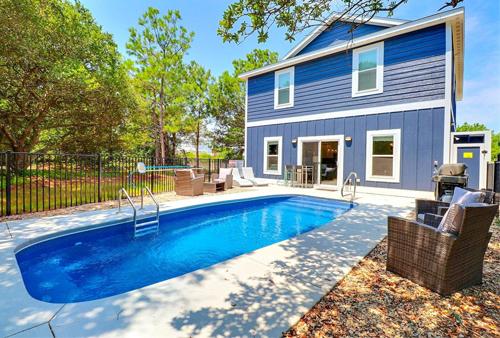 1465 – Hypnautic (3 Bedrooms 2.5 Baths, Soundside w/ Private Pool) 1465 – Hypnautic (3 Bedrooms 2.5 Baths, Soundside w/ Private Pool)