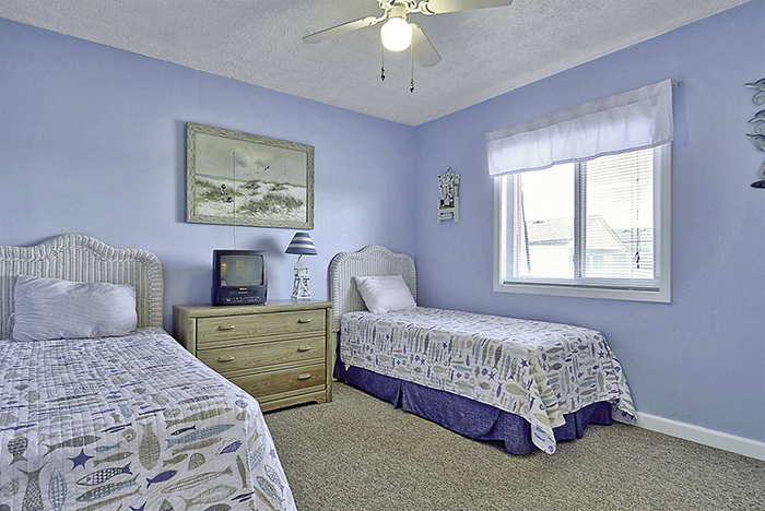 Sands Shamrock - Twins Bedroom Makeover Sands Shamrock - Twins Bedroom Makeover