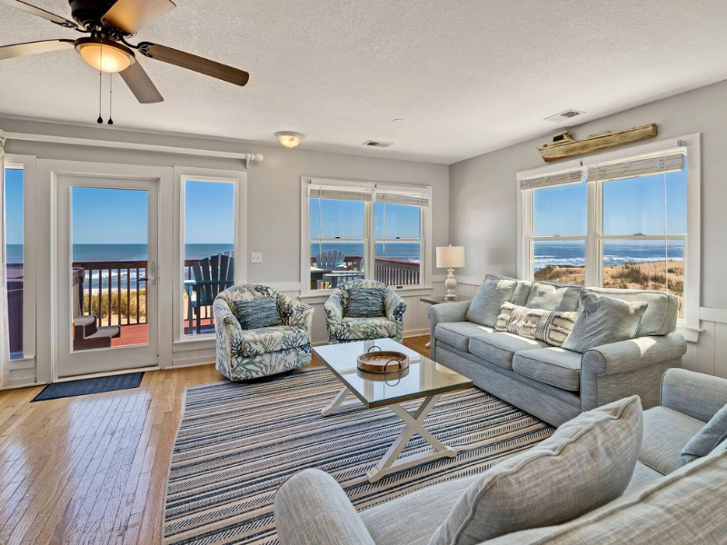 7041 - Toes in the Sand 7041 - Toes in the Sand