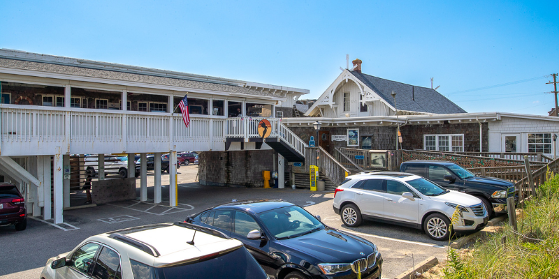 Picture of the Black Pelican restaurant.