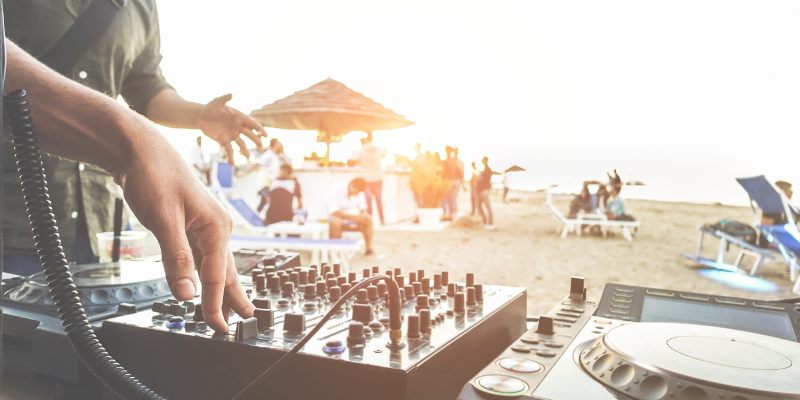 Beach DJ