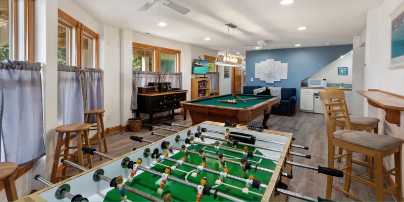 3046 - Over Draft Game Room 3046 - Over Draft Game Room