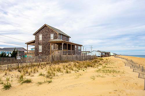 4020 – Gardner’s Hut 4020 – Gardner’s Hut